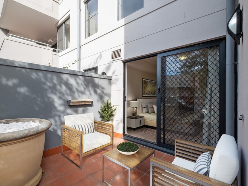 5/60 Henry Lawson Walk, East Perth WA 6004