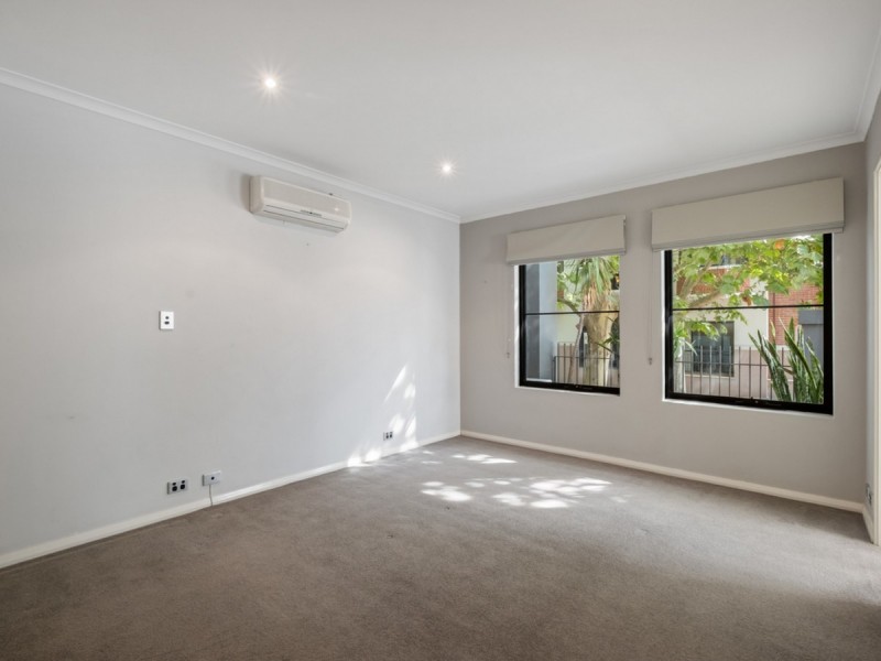 5/60 Henry Lawson Walk, East Perth WA 6004