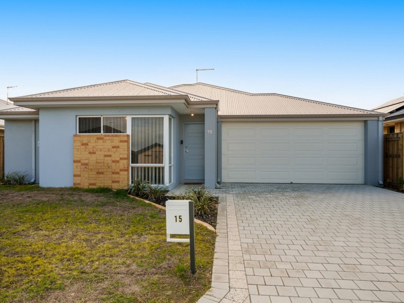 15 Glamorgan Loop, Ellenbrook WA 6069