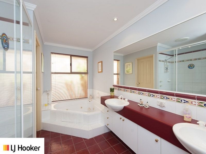 79 Peterborough Circle, North Lake WA 6163