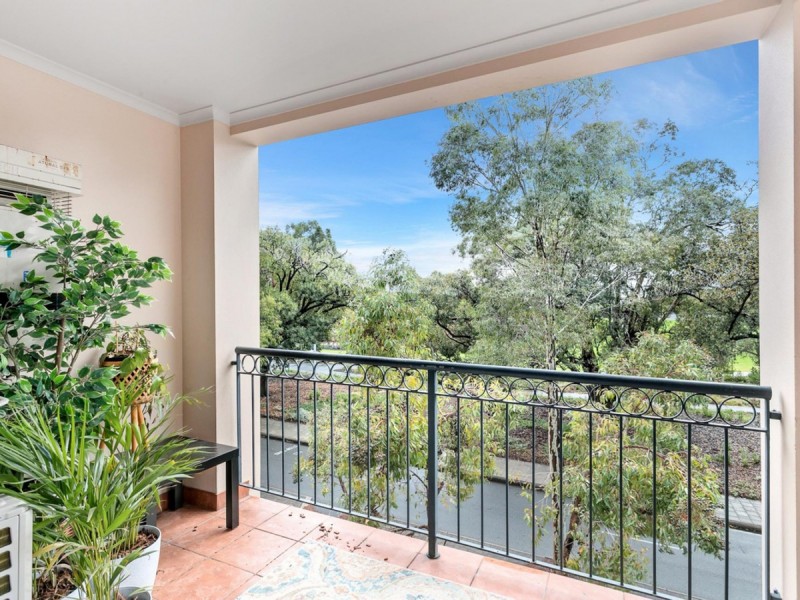 22/125 Wellington Street, East Perth WA 6004