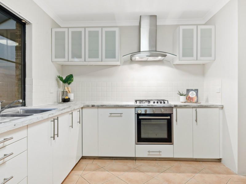 2 De Havilland View, Maylands WA 6051