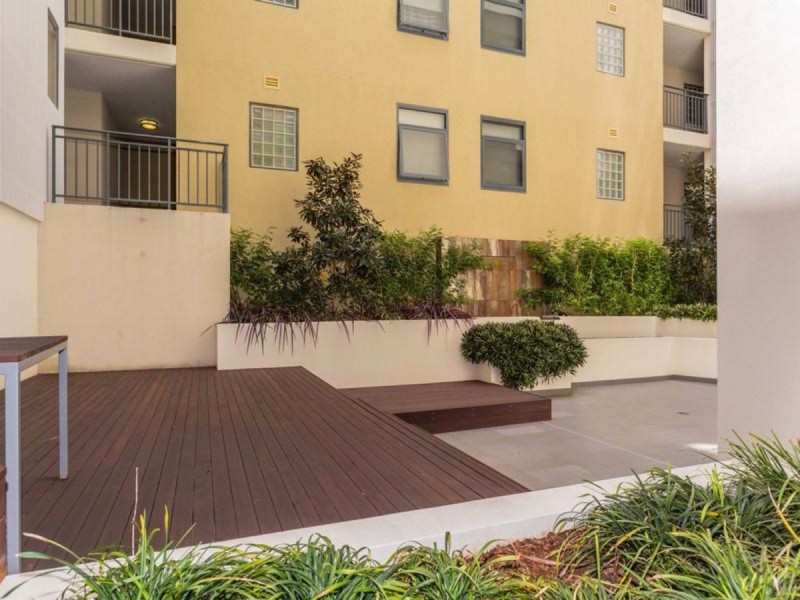 64/18 Wellington Street, East Perth WA 6004