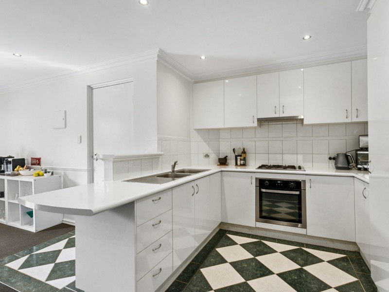 41/125 Wellington Street, East Perth WA 6004