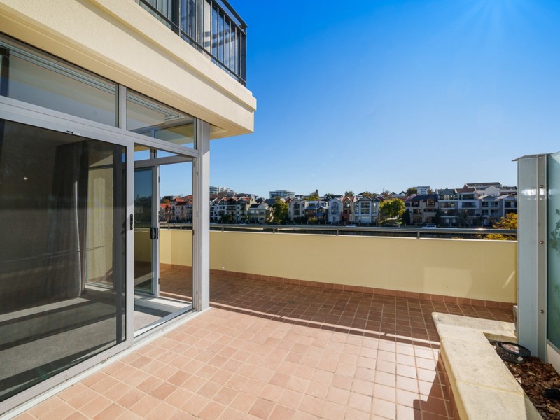 33/20 Royal Street, East Perth WA 6004