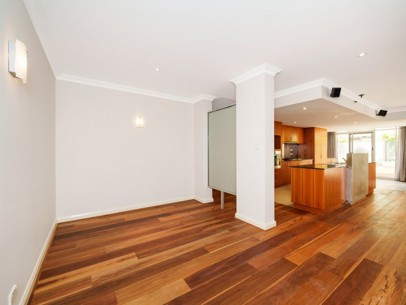 33/20 Royal Street, East Perth WA 6004