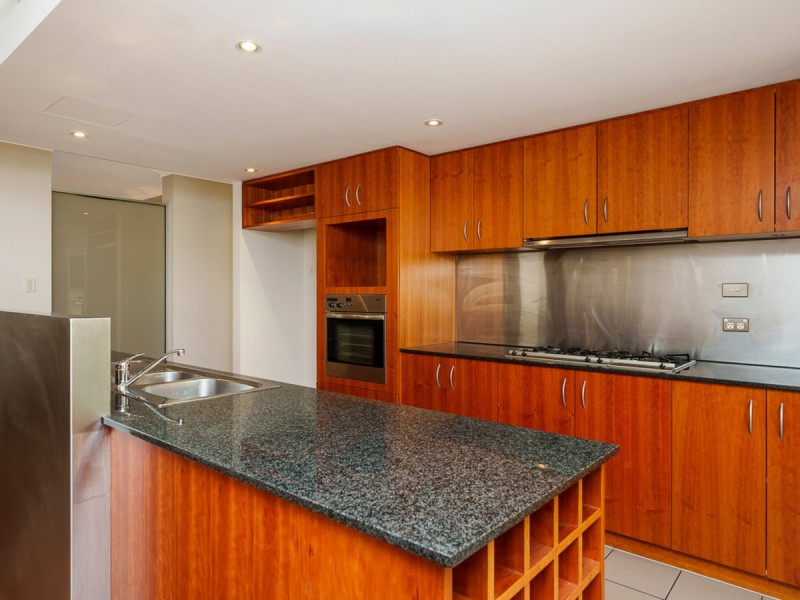 33/20 Royal Street, East Perth WA 6004