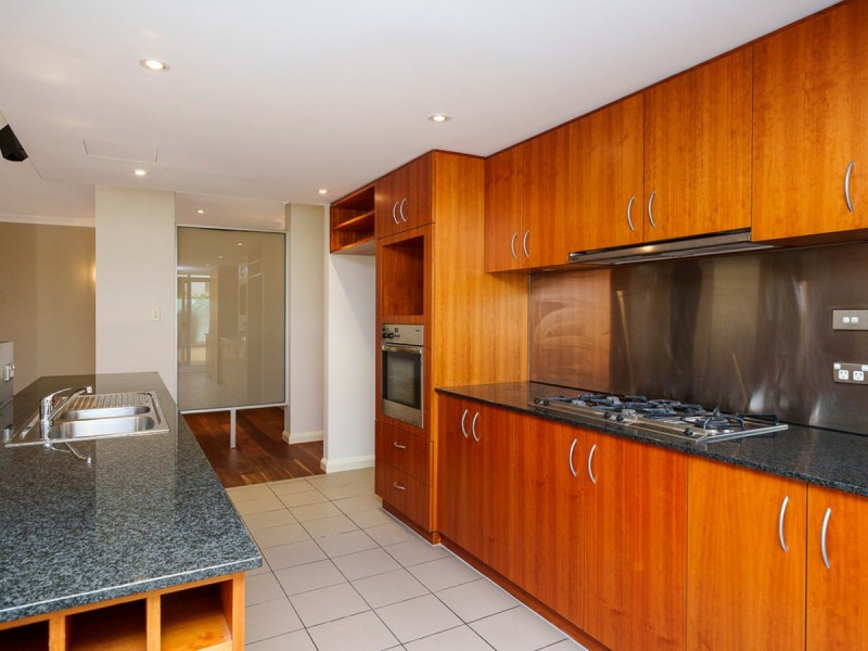 33/20 Royal Street, East Perth WA 6004