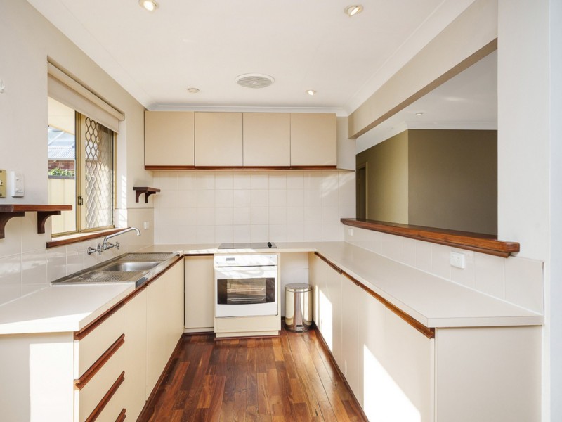 2/43 Sunbury Road, Victoria Park WA 6100