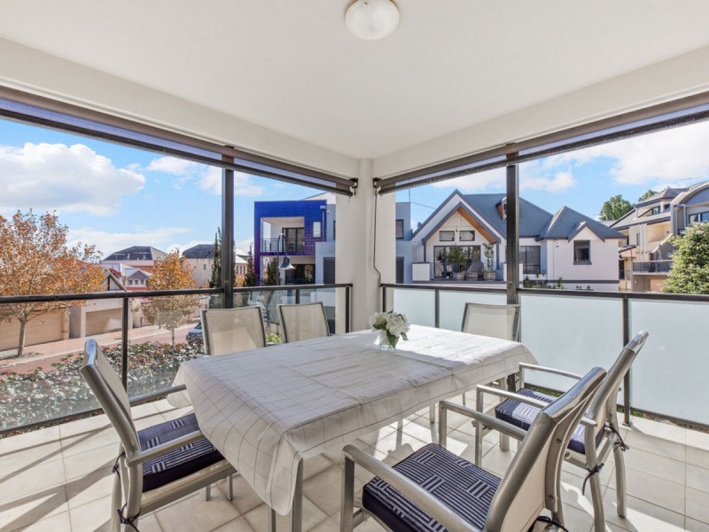 5/25 Haig Park Circle, East Perth WA 6004