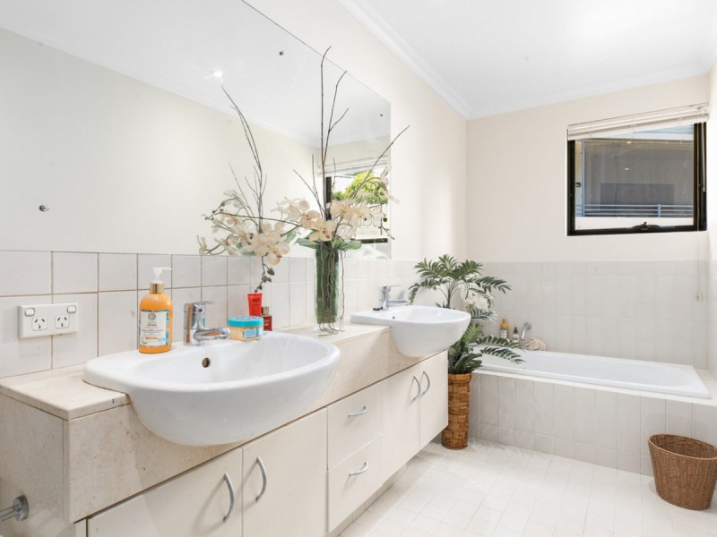 5/25 Haig Park Circle, East Perth WA 6004