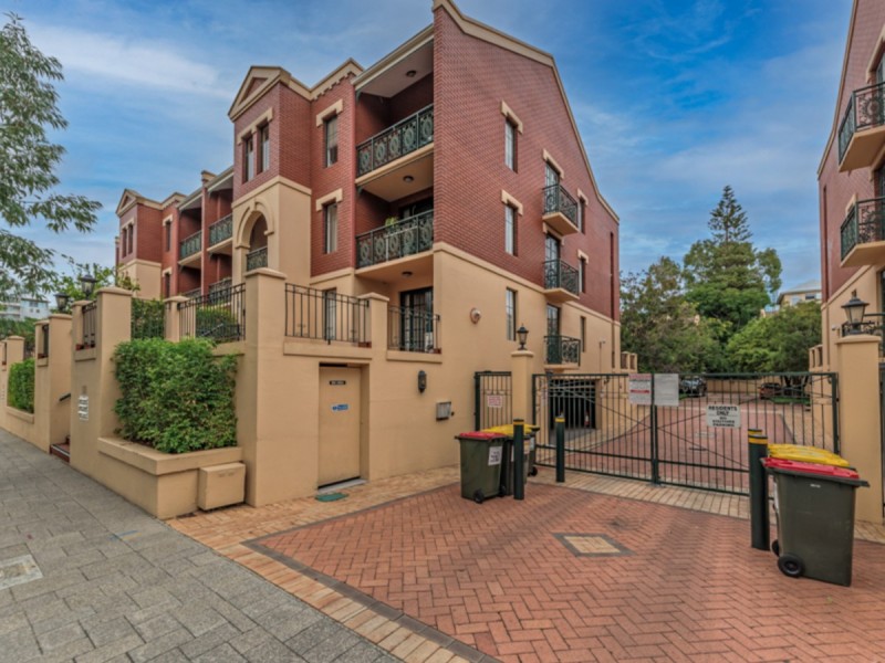 17/99 Wellington Street, East Perth WA 6004
