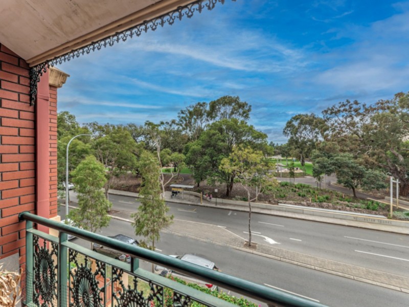 17/99 Wellington Street, East Perth WA 6004