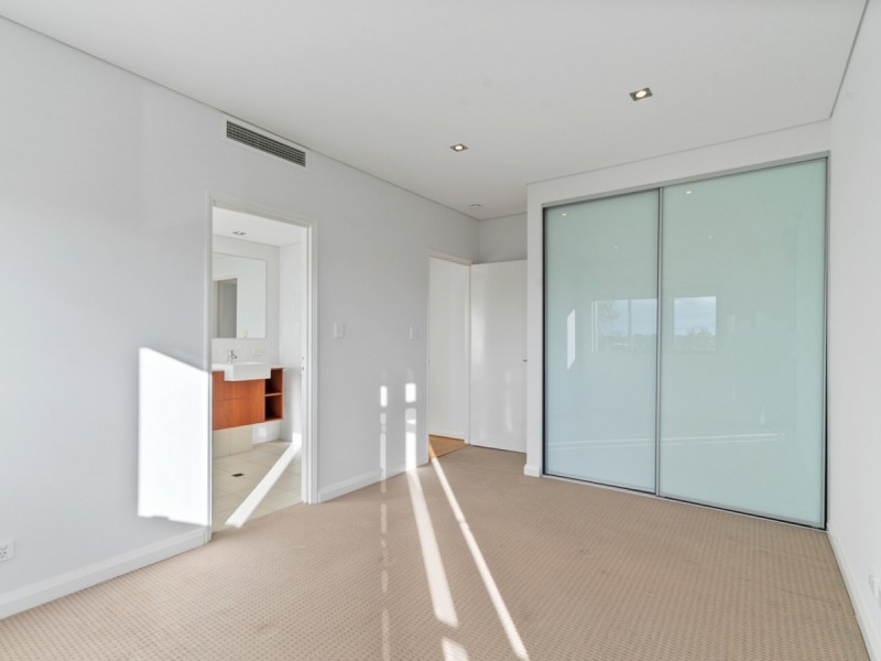 8/47 Tully Road, East Perth WA 6004