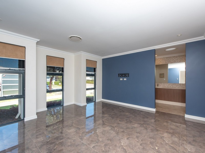111 Barbarossa Drive, Caversham WA 6055