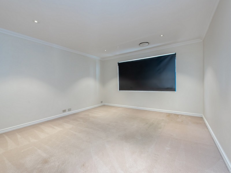111 Barbarossa Drive, Caversham WA 6055