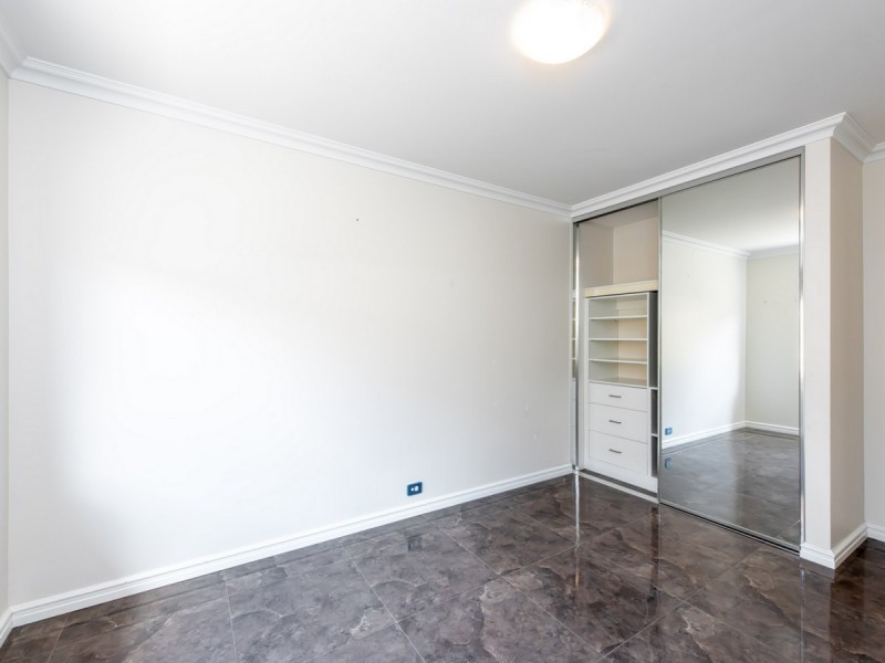 111 Barbarossa Drive, Caversham WA 6055