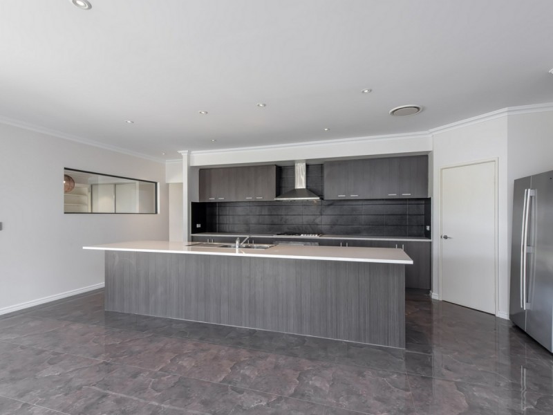 111 Barbarossa Drive, Caversham WA 6055