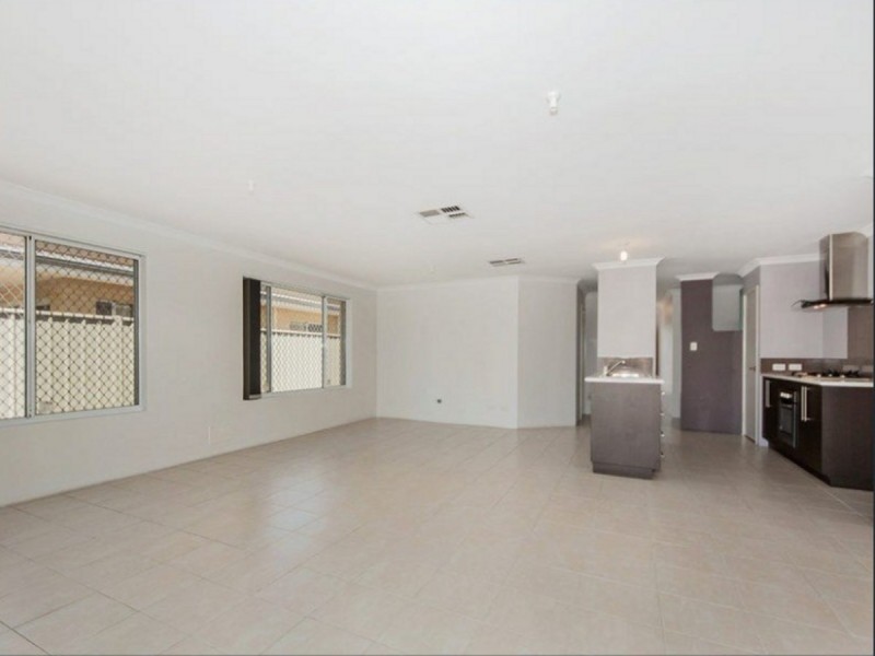 47 wannell Street, Queens Park WA 6107