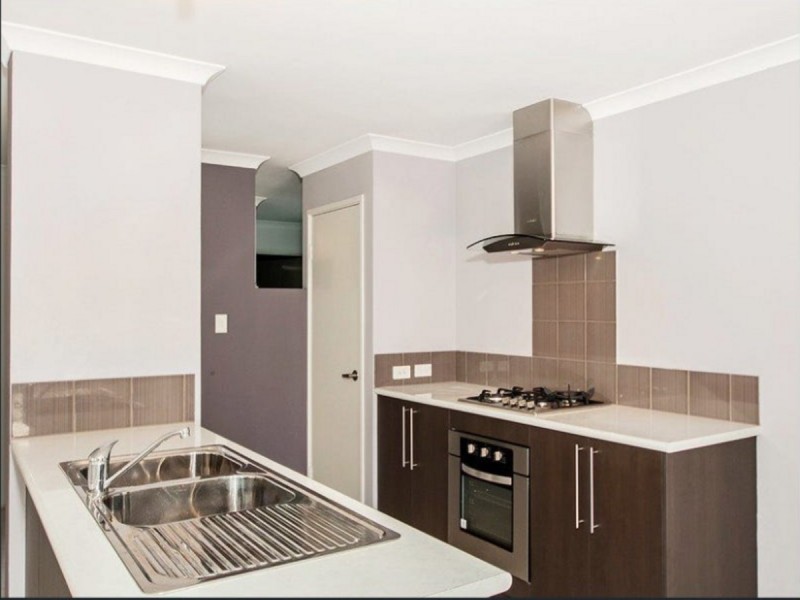 47 wannell Street, Queens Park WA 6107