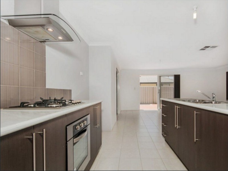 47 wannell Street, Queens Park WA 6107