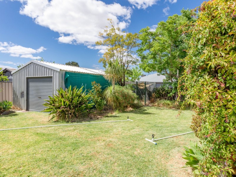 77 Alderley Square, Wilson WA 6107
