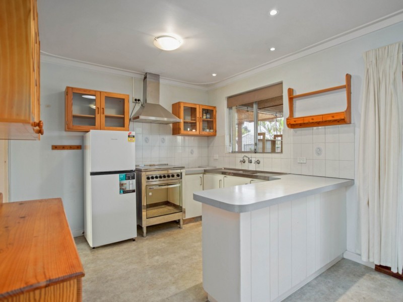 77 Alderley Square, Wilson WA 6107