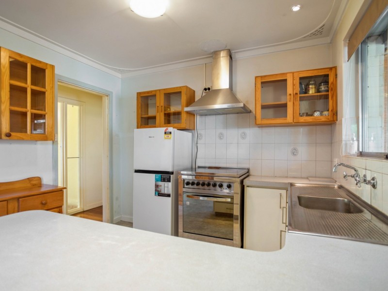 77 Alderley Square, Wilson WA 6107