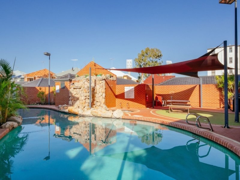 27/7 Bronte Street, East Perth WA 6004