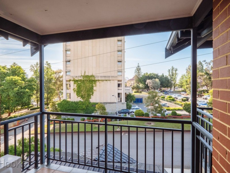 27/7 Bronte Street, East Perth WA 6004
