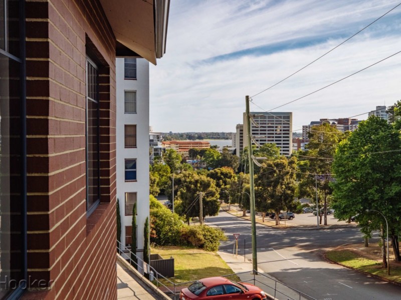 27/7 Bronte Street, East Perth WA 6004