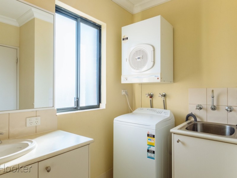 27/7 Bronte Street, East Perth WA 6004