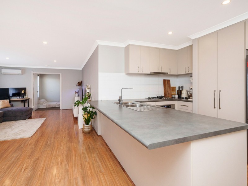 7B Lunar Way, Beckenham WA 6107