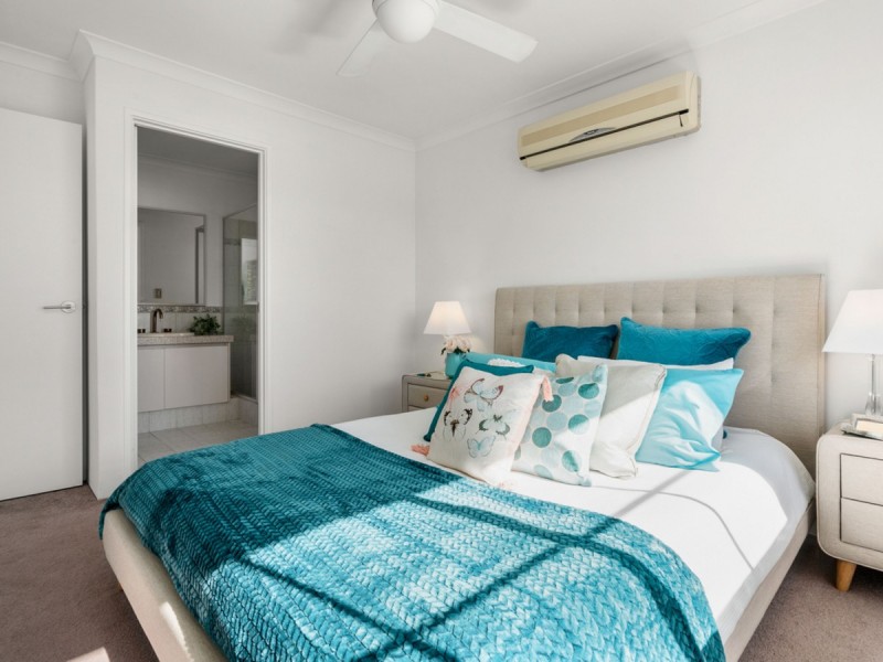 2/90 Edgecumbe Street, Como WA 6152