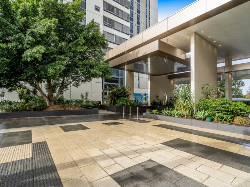 1801/8 Adelaide Terrace, East Perth WA 6004