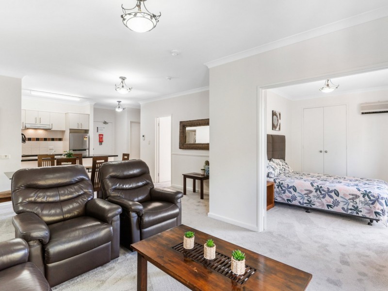 10/11 Regal Place, East Perth WA 6004
