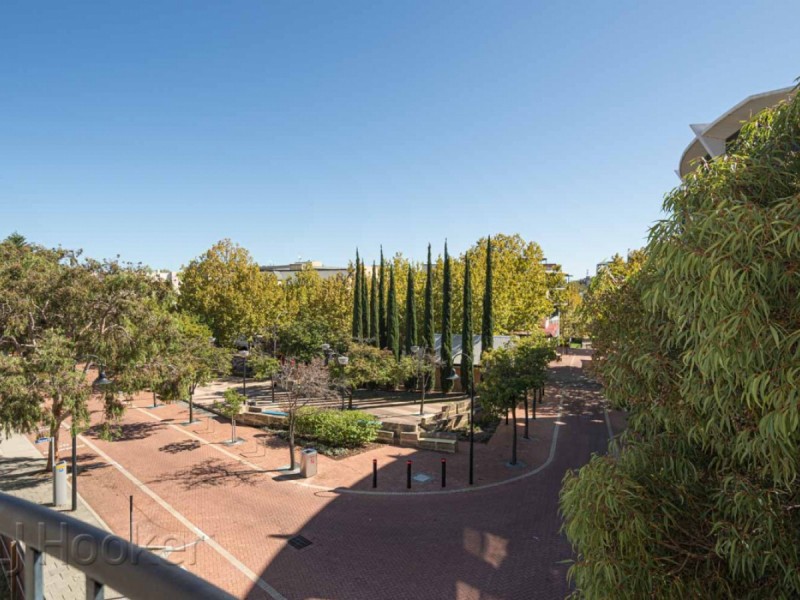 10/11 Regal Place, East Perth WA 6004