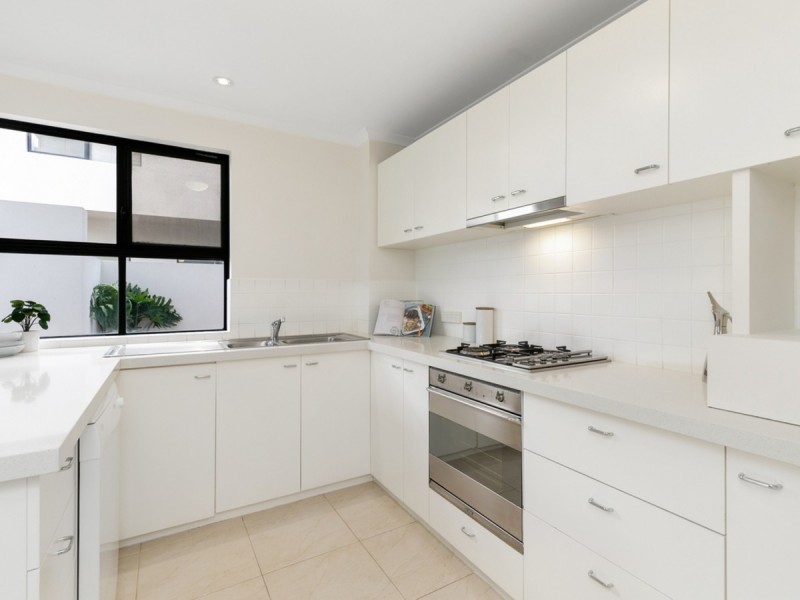 3/82 Royal Street, East Perth WA 6004