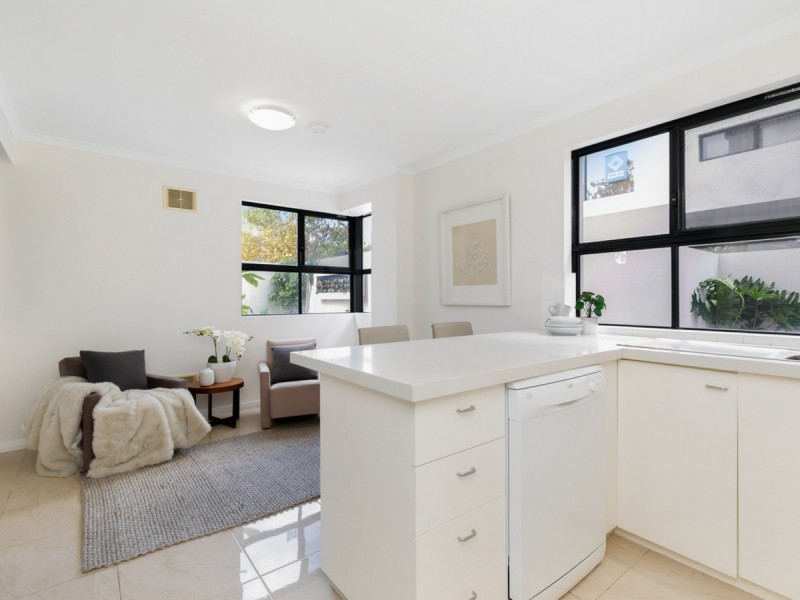 3/82 Royal Street, East Perth WA 6004