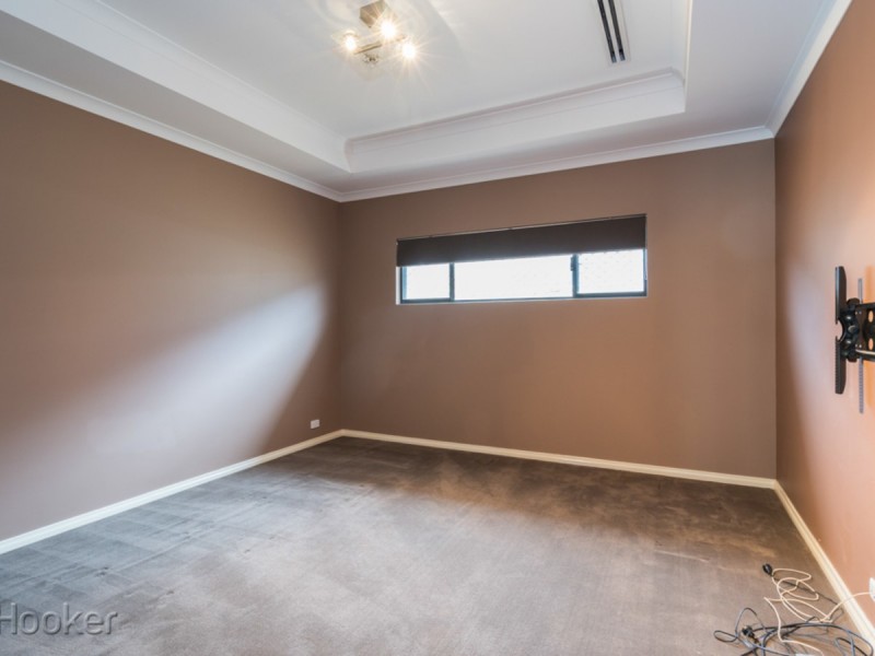 24 Lenihan Corner, Wattle Grove WA 6107