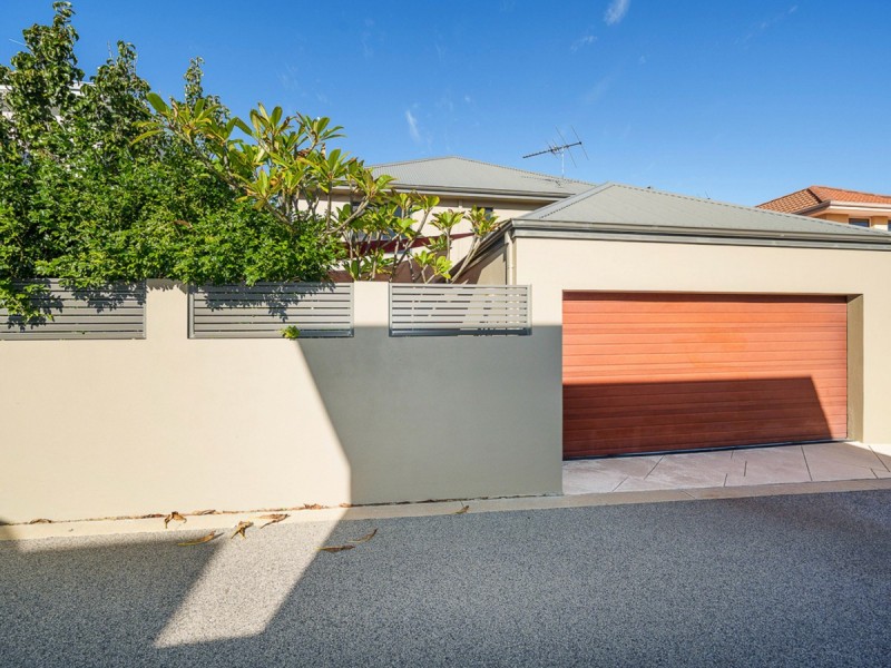 7 Plomarion Rise, Victoria Park WA 6100