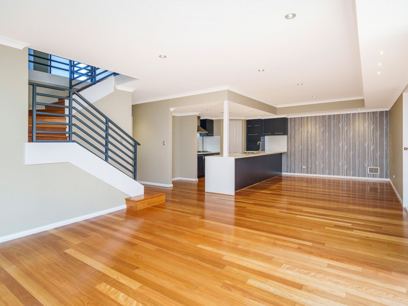 7 Plomarion Rise, Victoria Park WA 6100