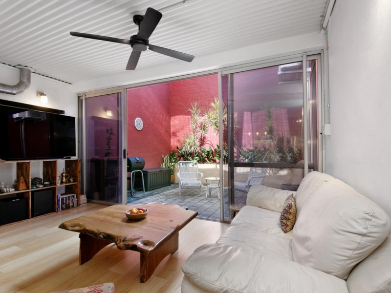 8 Little Brown Street, East Perth WA 6004