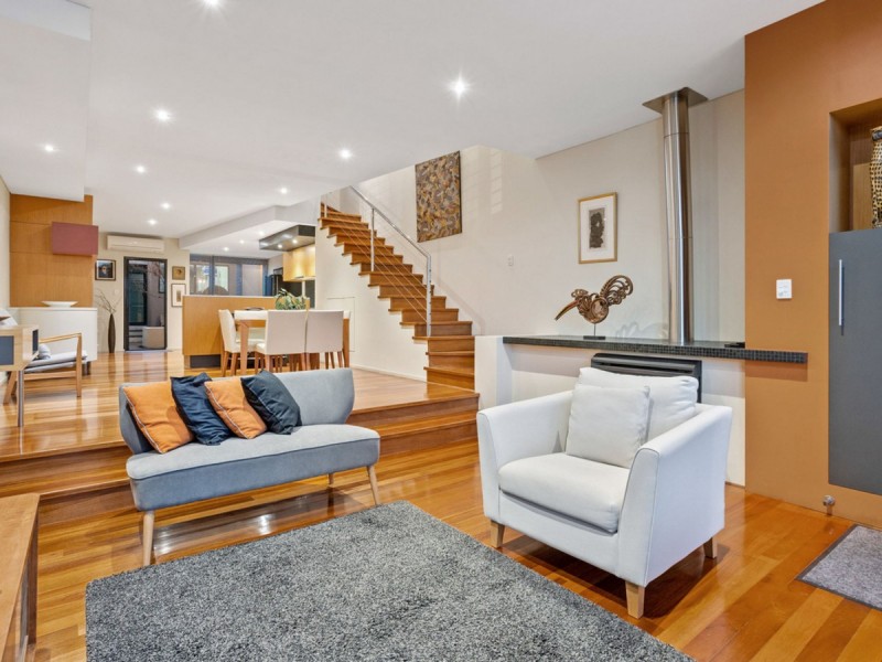 32 Henry Lawson Walk, East Perth WA 6004