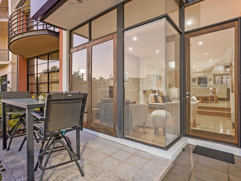 32 Henry Lawson Walk, East Perth WA 6004