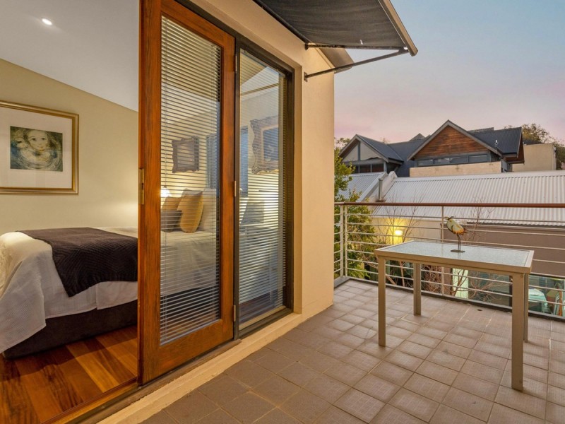 32 Henry Lawson Walk, East Perth WA 6004