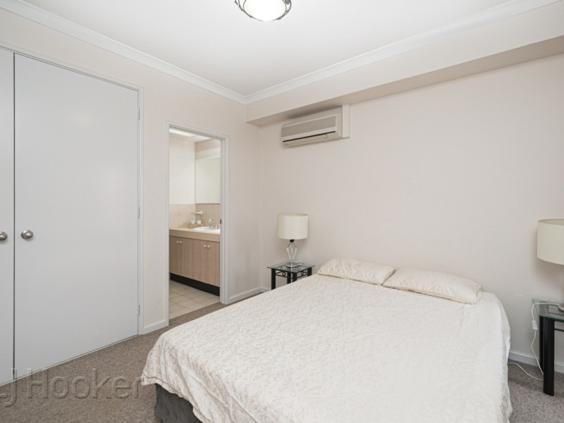34/11 Regal Place, East Perth WA 6004