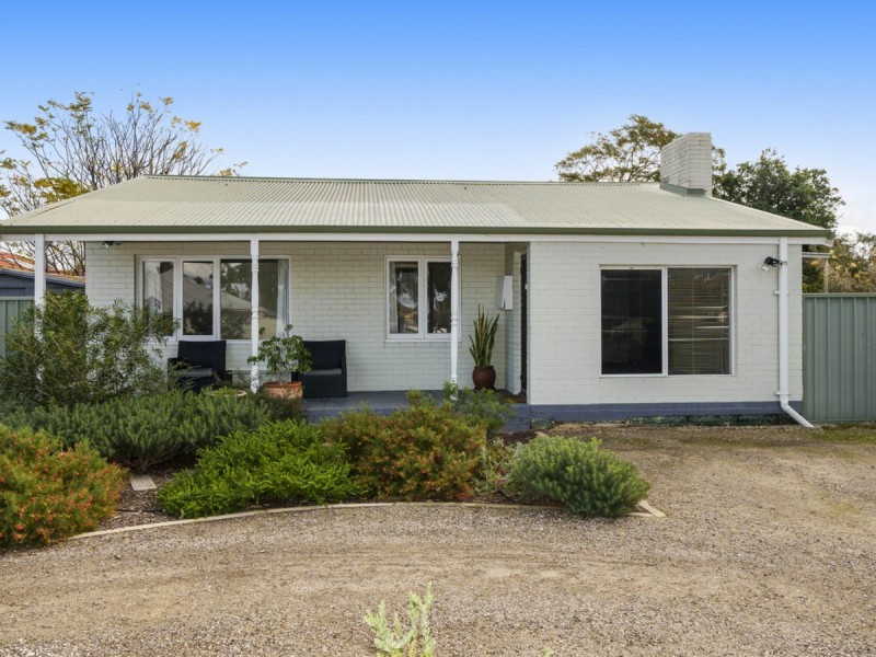 15 Wade Street, Embleton WA 6062