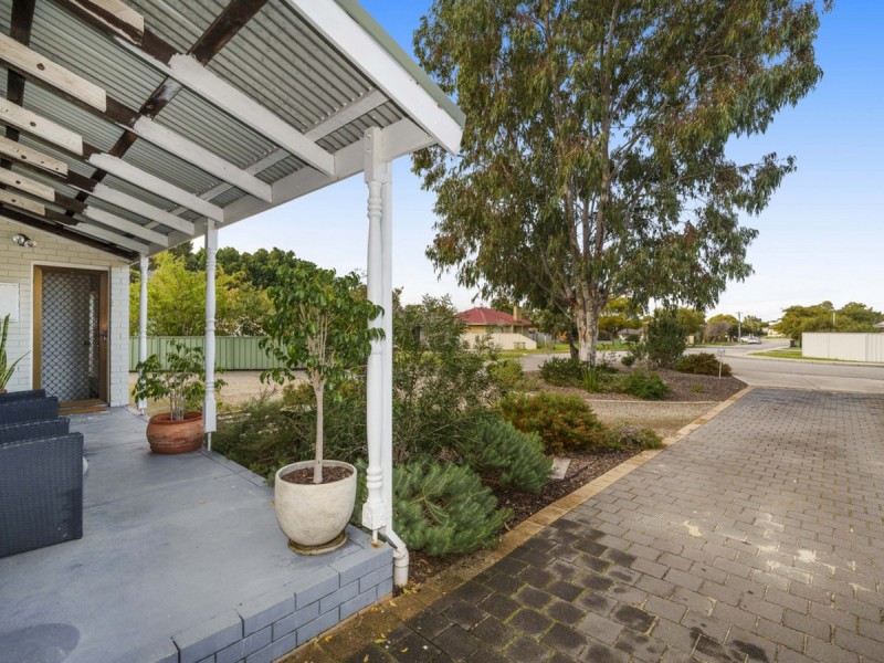 15 Wade Street, Embleton WA 6062