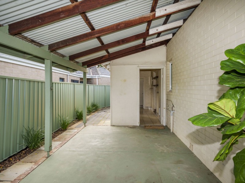 15 Wade Street, Embleton WA 6062